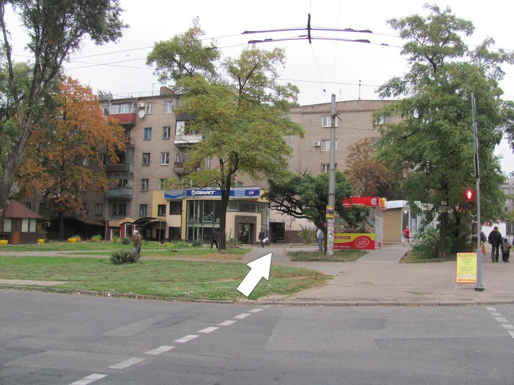 Apartment On Nezalezhnoy Ukrаiny Near Intourist Hotel Zaporizhia Zewnętrze zdjęcie