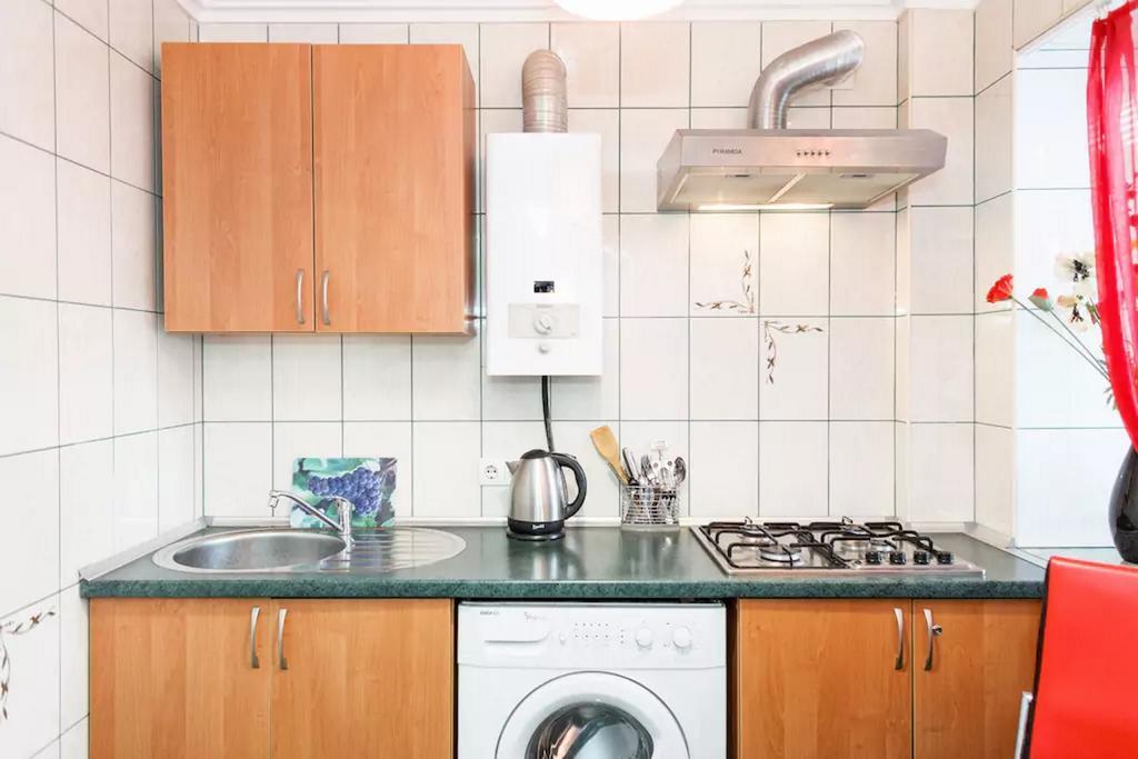 Apartment On Nezalezhnoy Ukrаiny Near Intourist Hotel Zaporizhia Zewnętrze zdjęcie